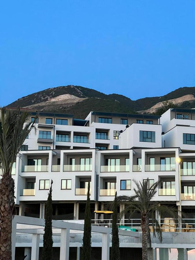 Sunset Apartment